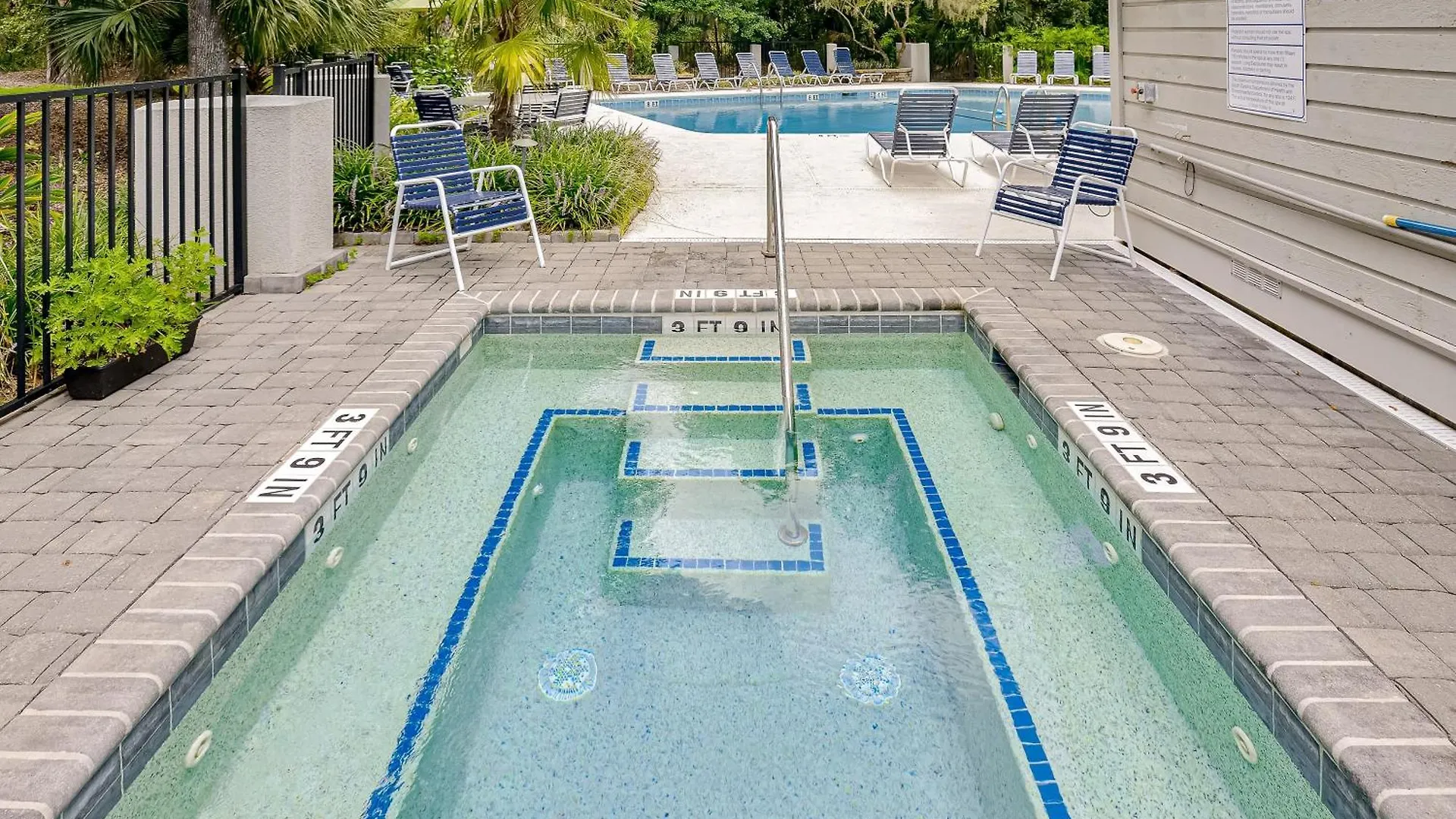 Apartment Windward Village 109 *