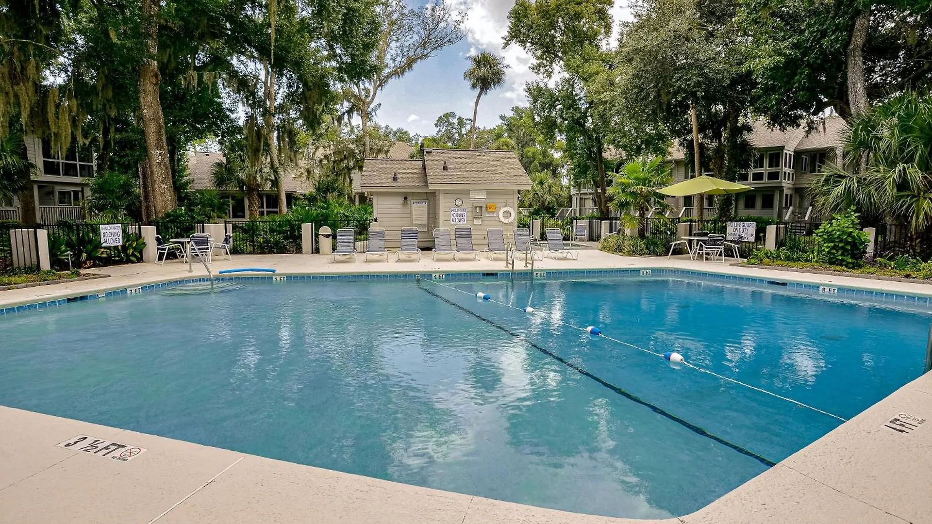 Windward Village 109 Apartment *