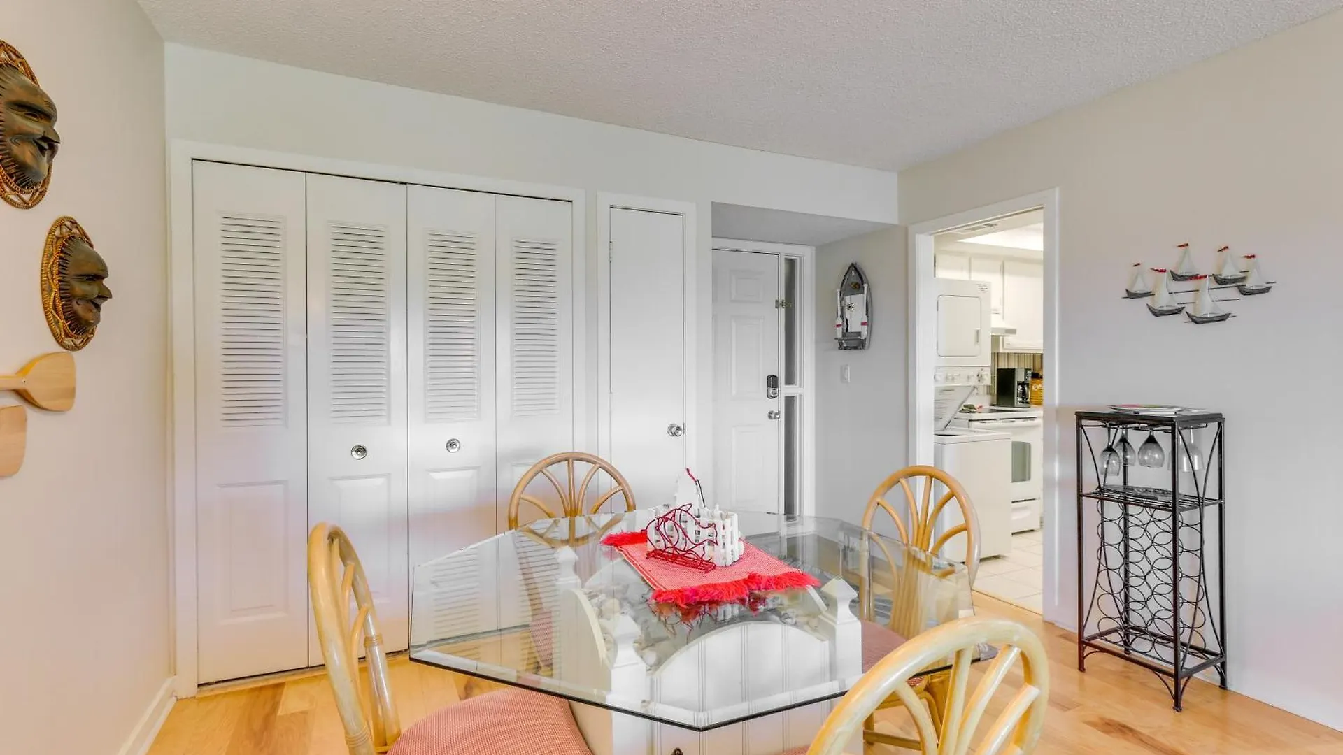 Apartment Coastal Sea Pines Escape Walk To Beach!