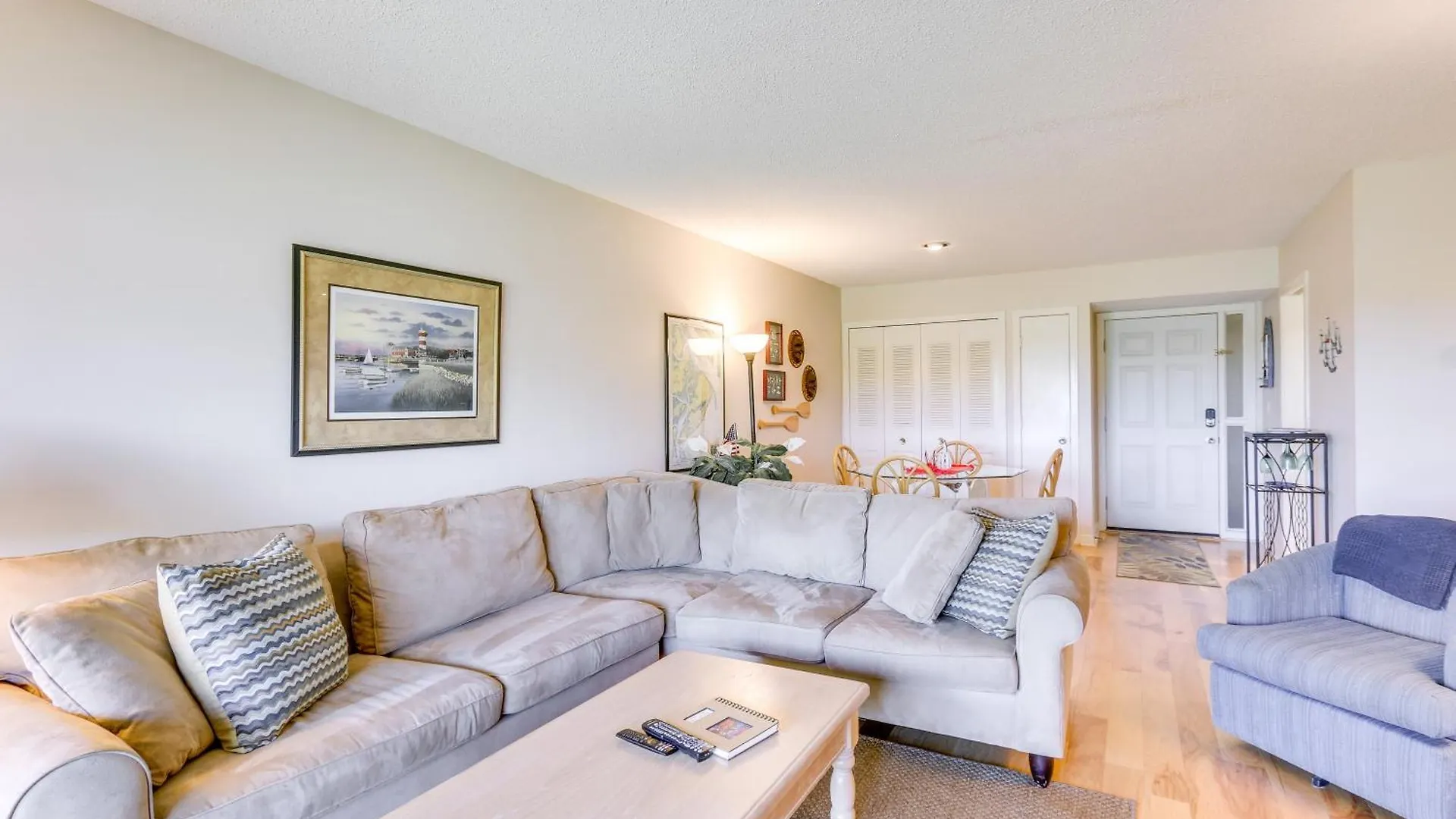 Coastal Sea Pines Escape Walk To Beach! Apartment Hilton Head Island