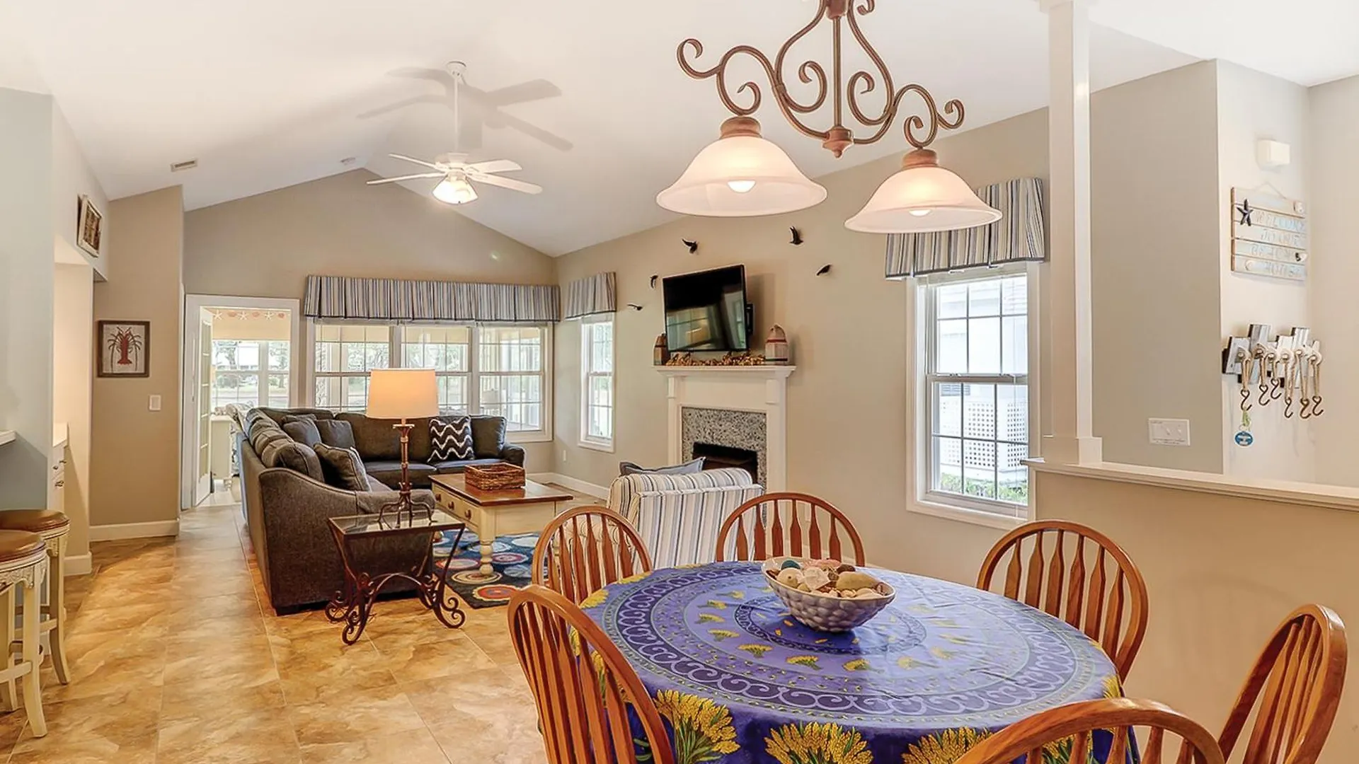 Apartment Links 7a