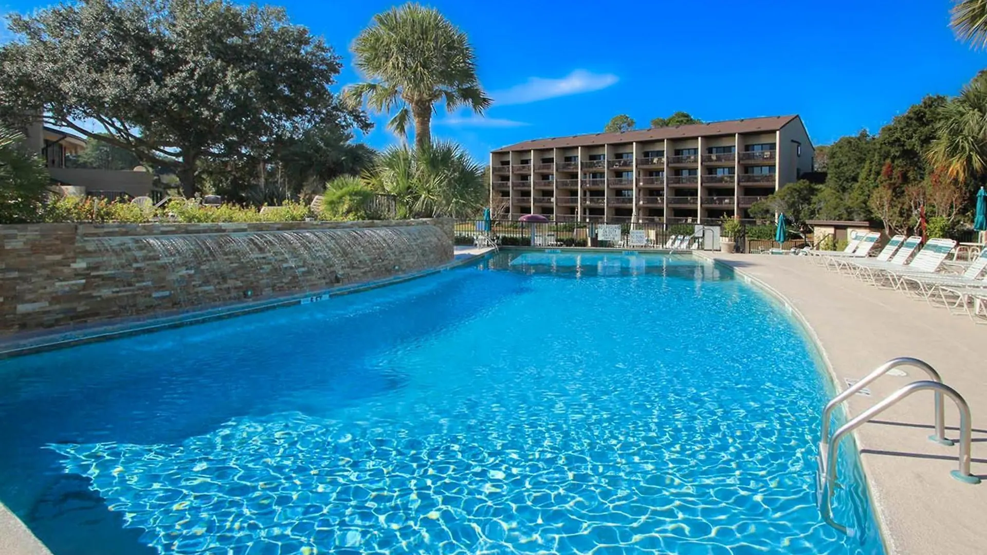 Island Club 6306