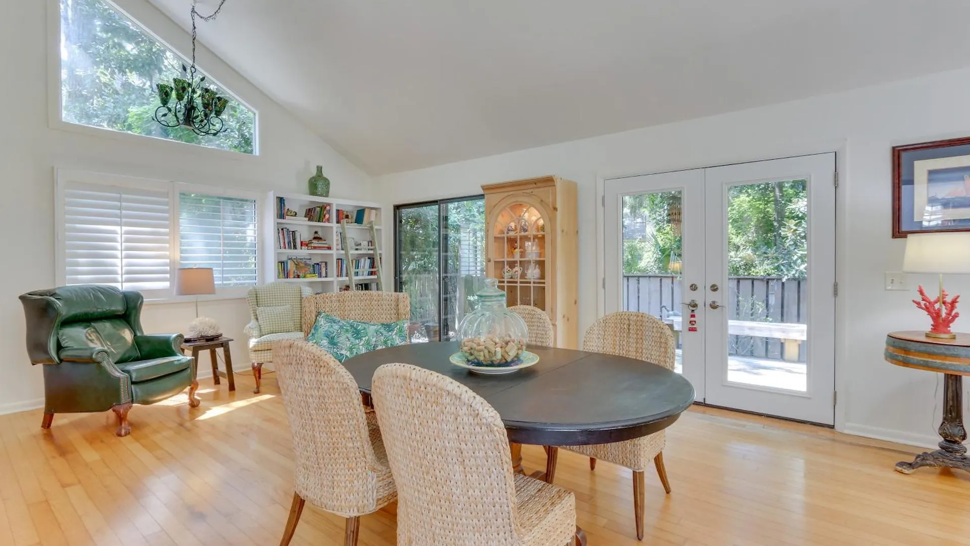 Holiday home Bright Hilton Head With Deck About 2 Mi To