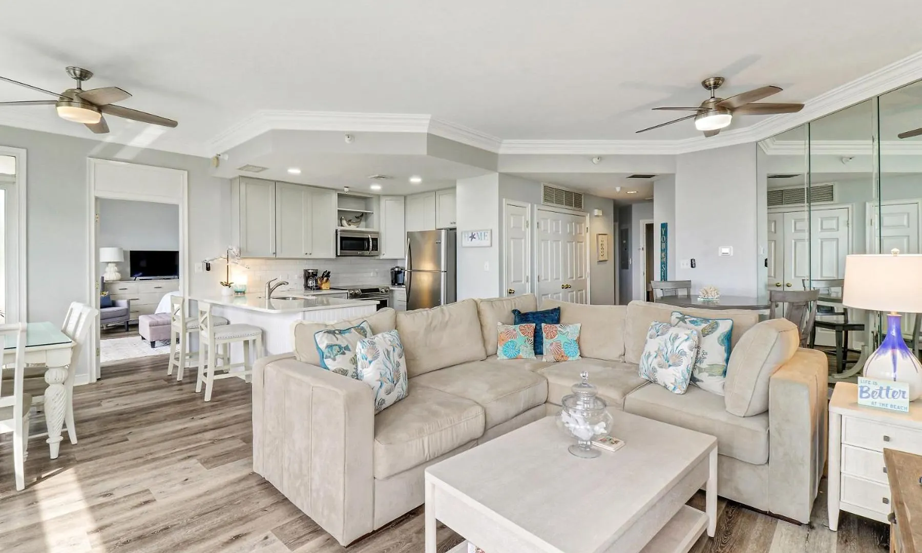 1206 Seacrest