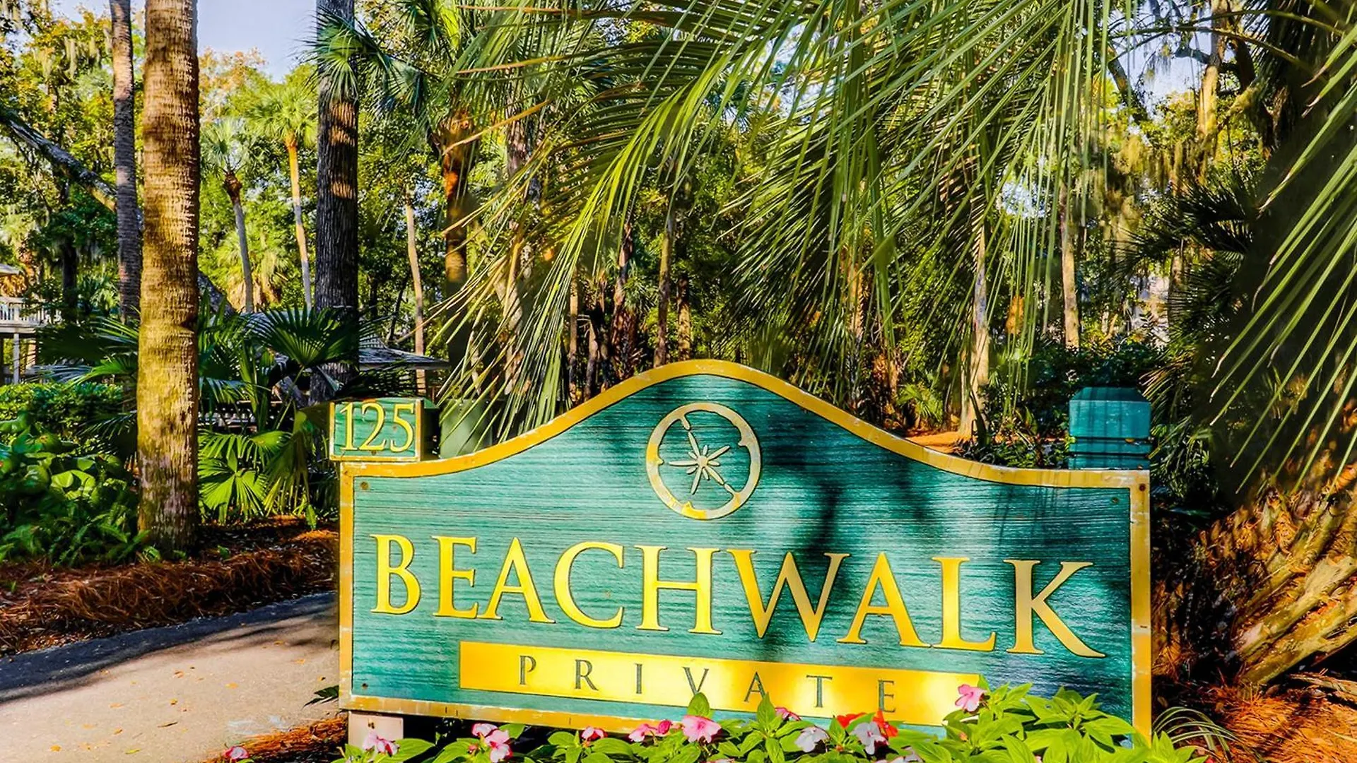 Beachwalk 170 *