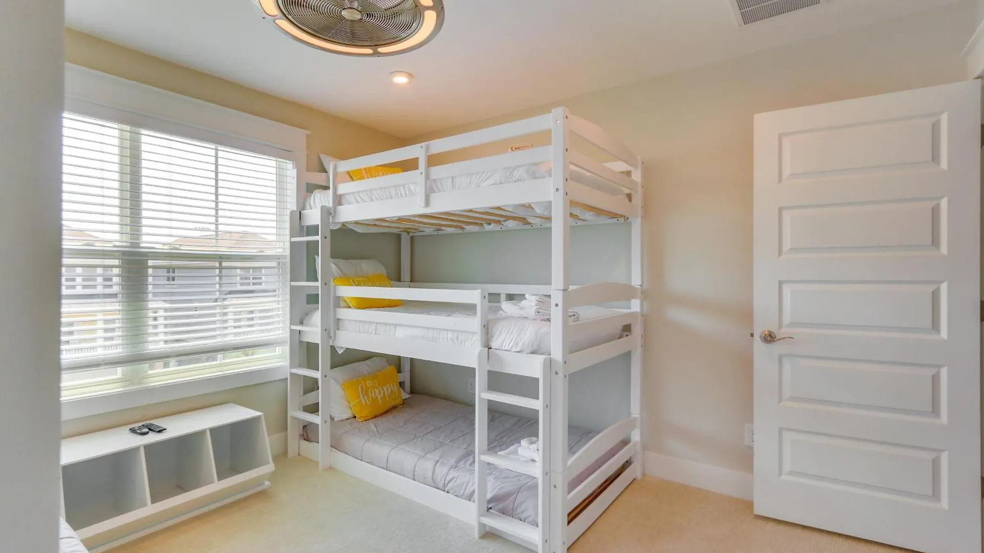 Breezy Hilton Head Getaway 3 Decks And Water Views! *