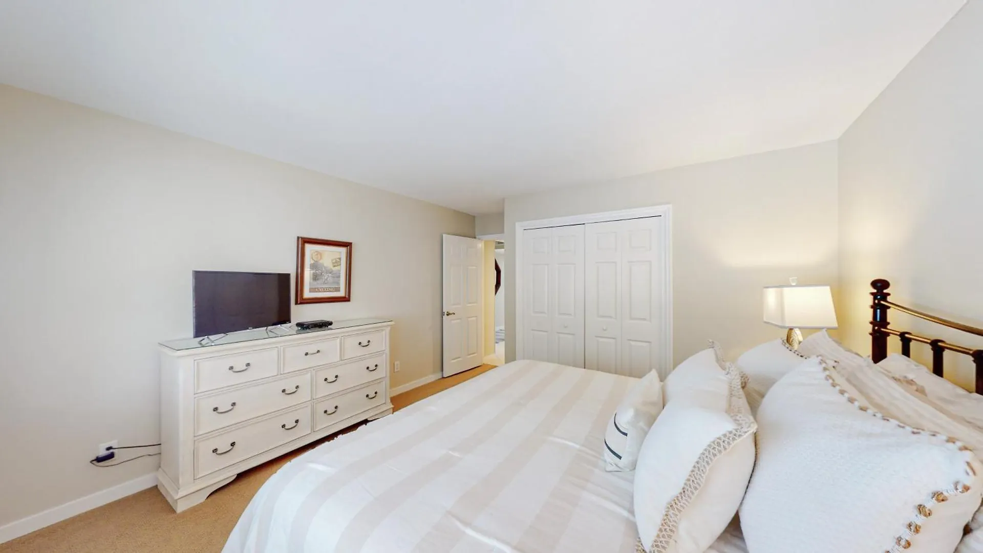 902 Inverness Village Hilton Head Island