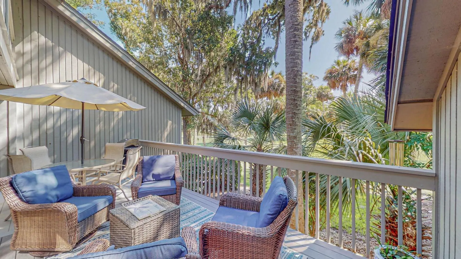 902 Inverness Village Villa *