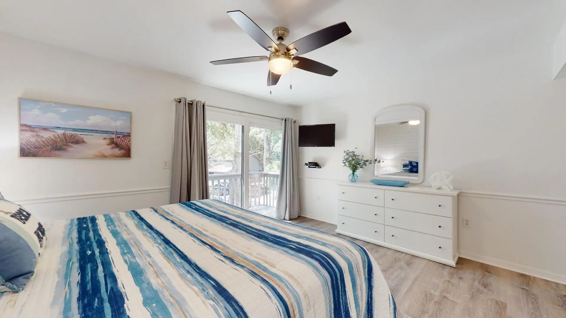 48 Hickory Cove