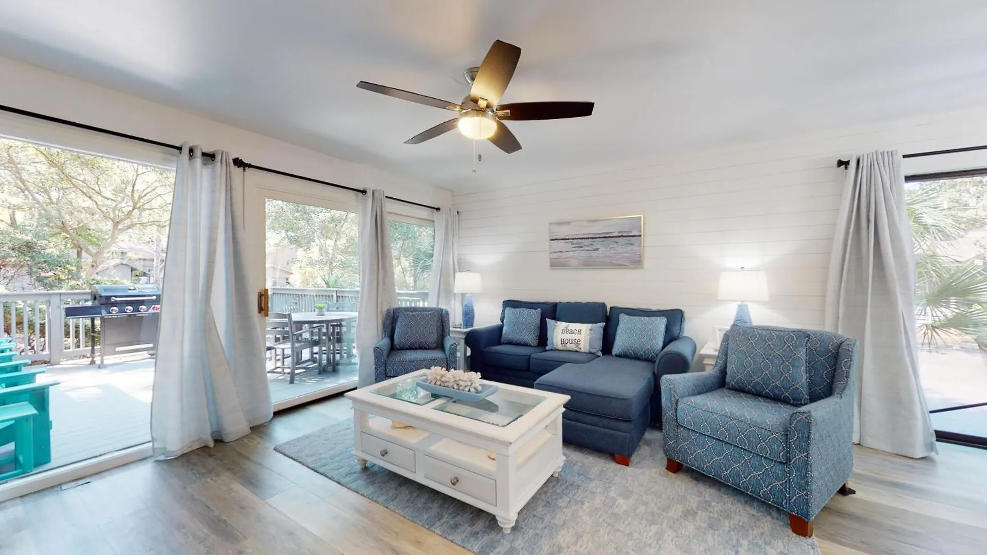 48 Hickory Cove