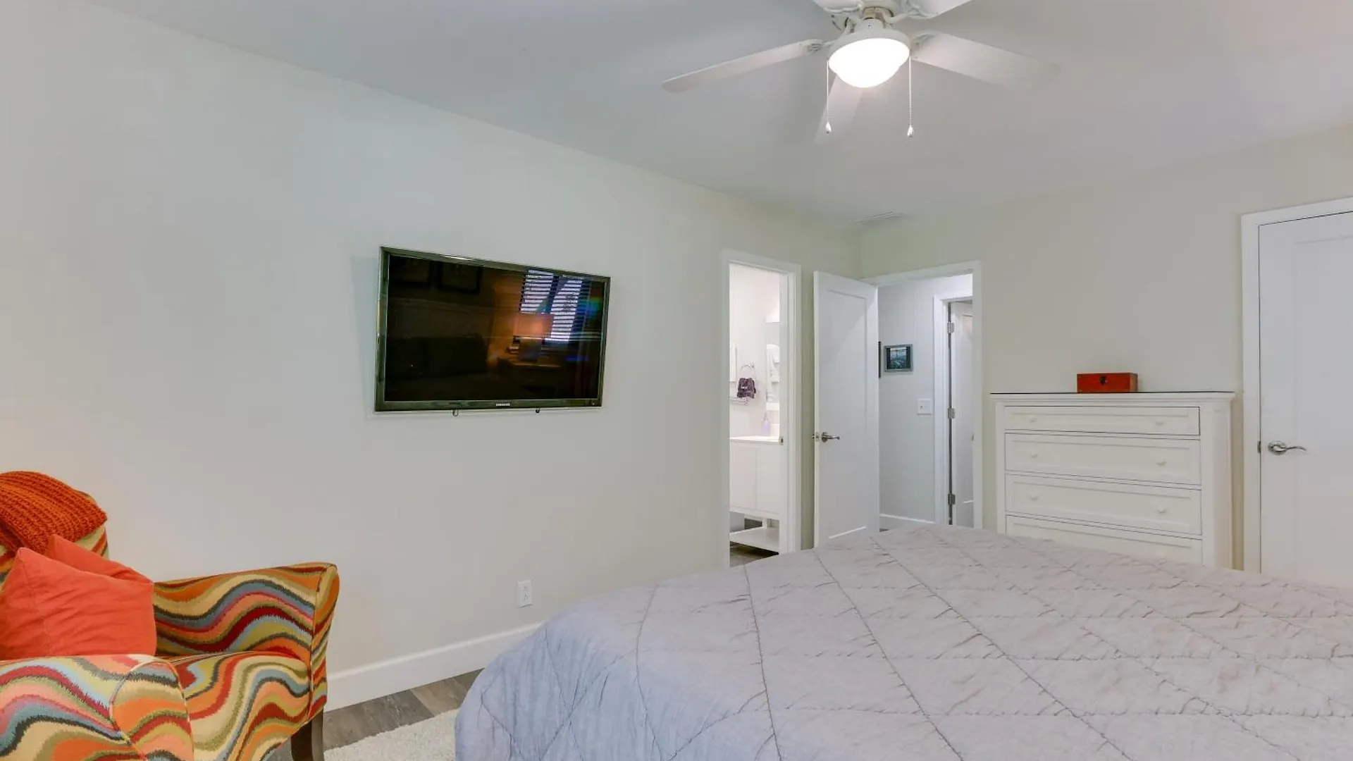 Spacious 1 Mile To Club And Harbour Town! Hilton Head Island