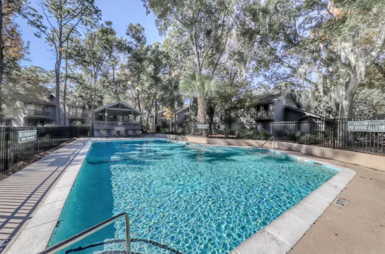 48 Hickory Cove *