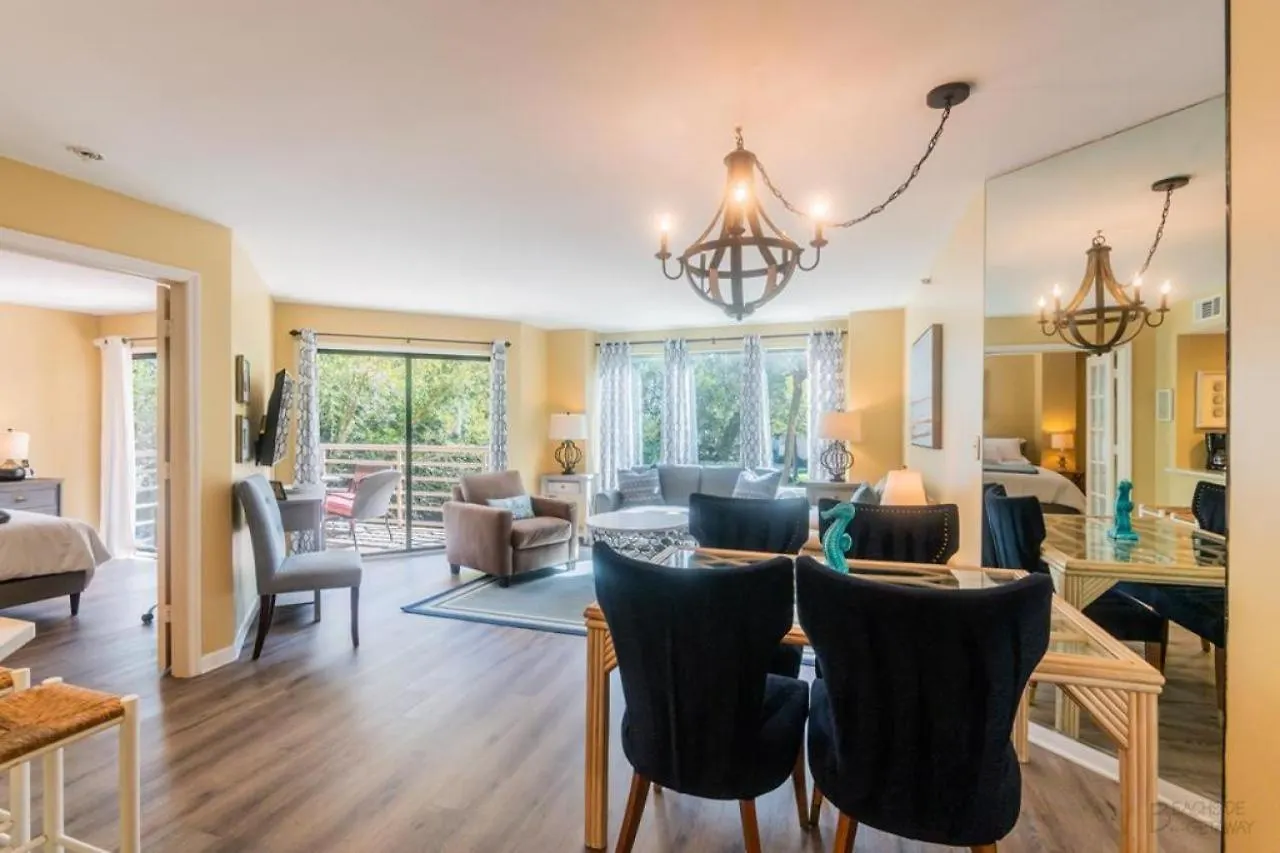 2219 Villamare * Hilton Head Island