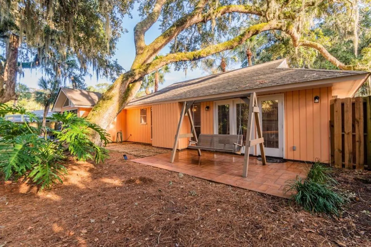 4 Pelican Street * Hilton Head Island