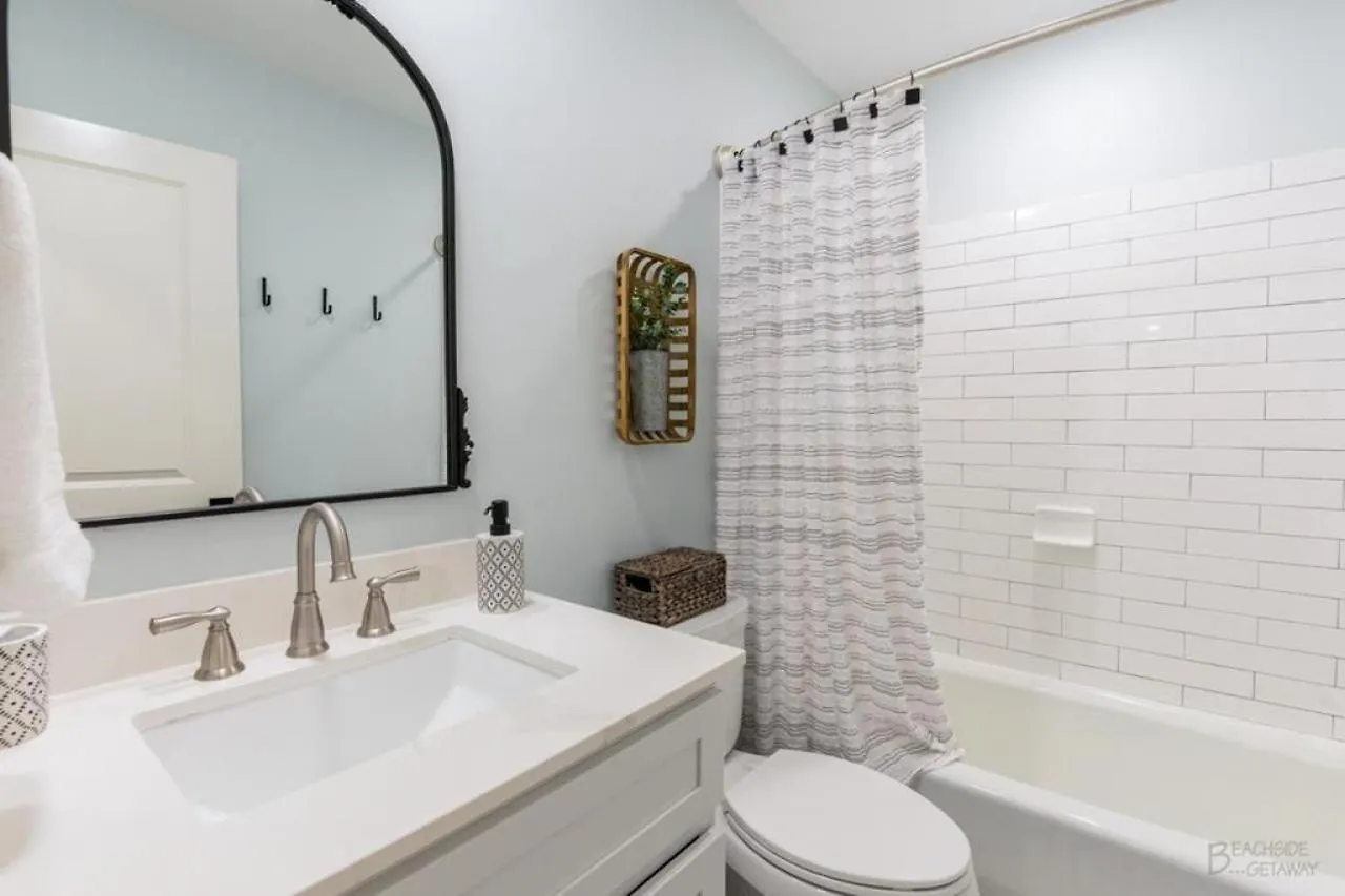 490 Captain's Cove Holiday home