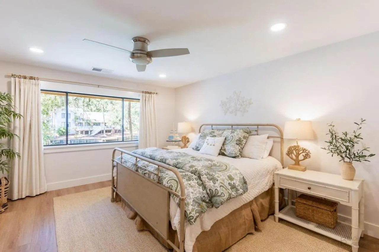 490 Captain's Cove Holiday home