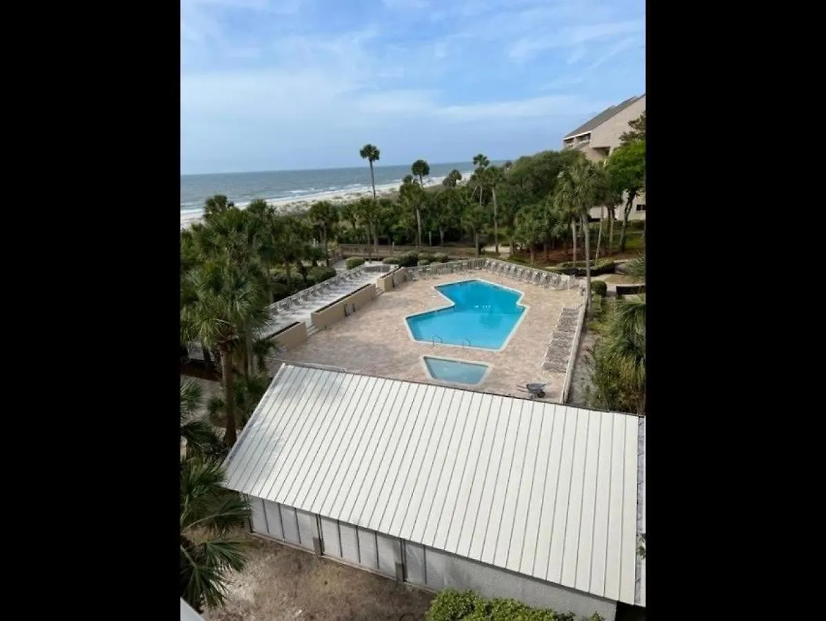 490 Captain's Cove