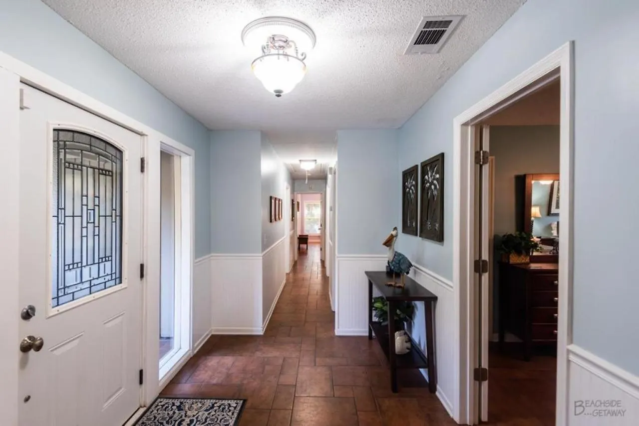 4 Pelican Street * Hilton Head Island