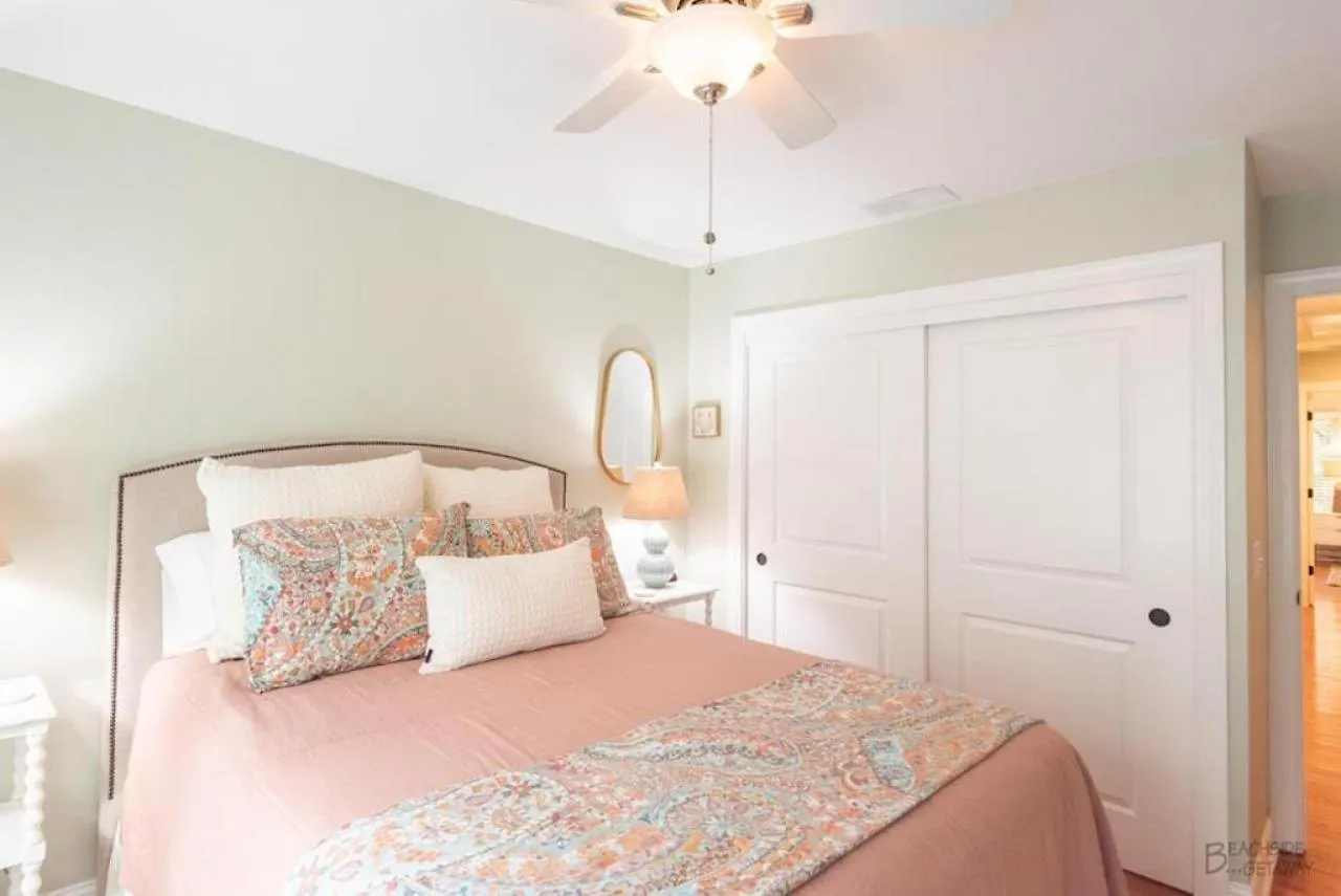 8 Hollyberry Holiday home *