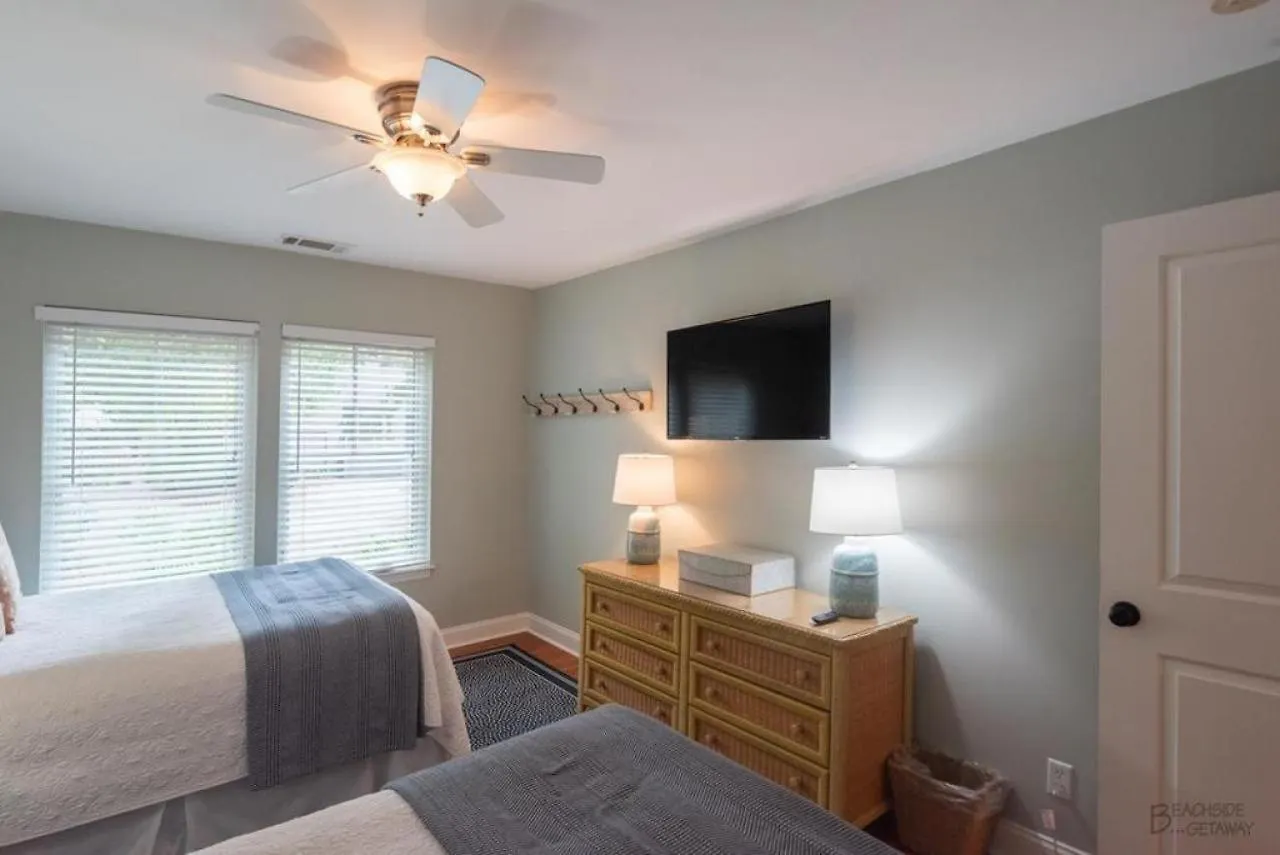 8 Hollyberry * Hilton Head Island