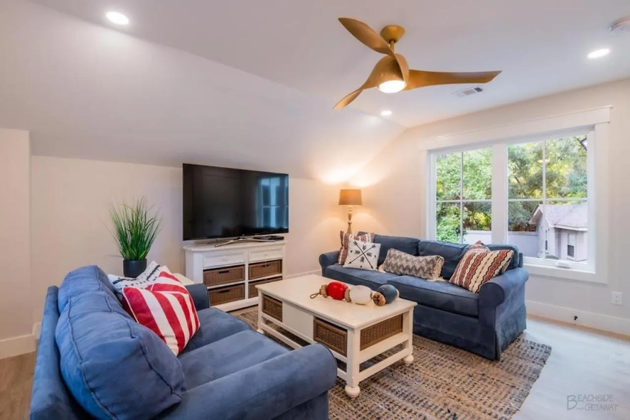 79 Kingston Dunes