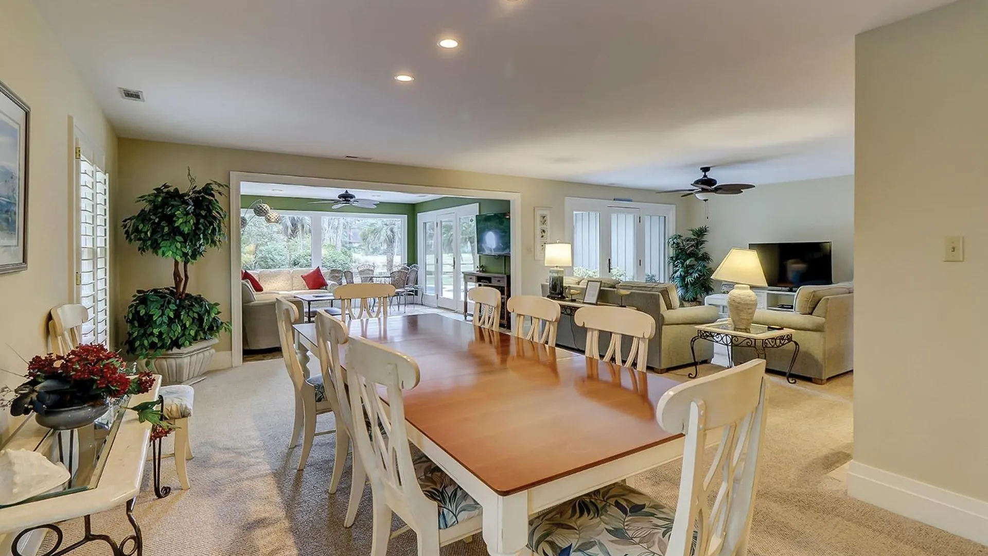 South Live Oak 25 *