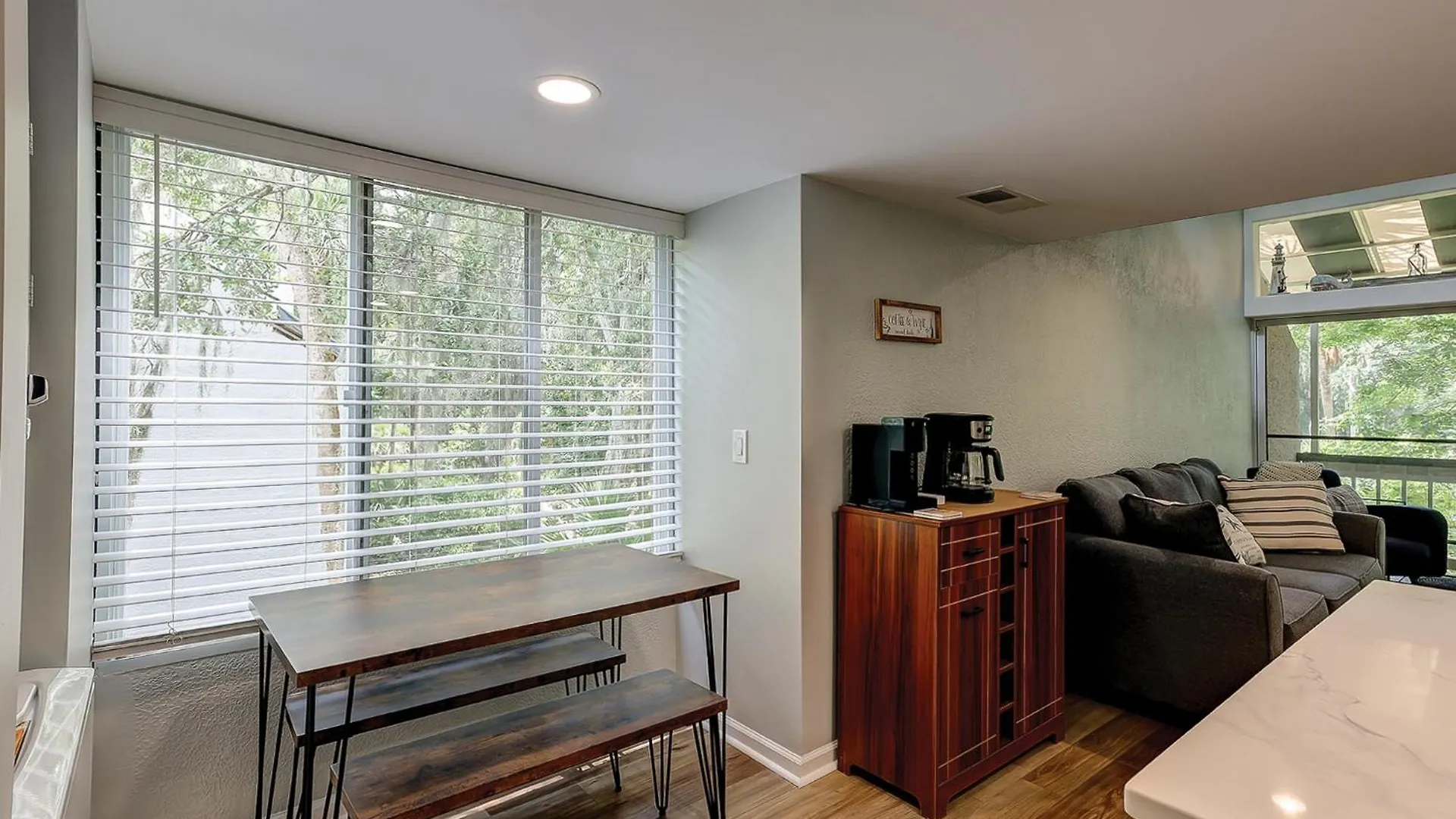 Treetops 6104