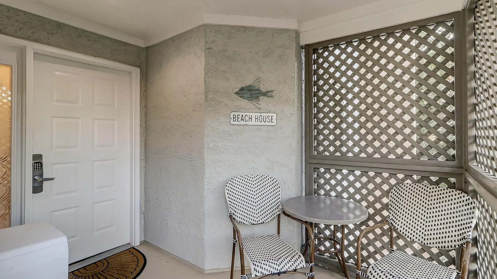 Villa Colonnade Club 154