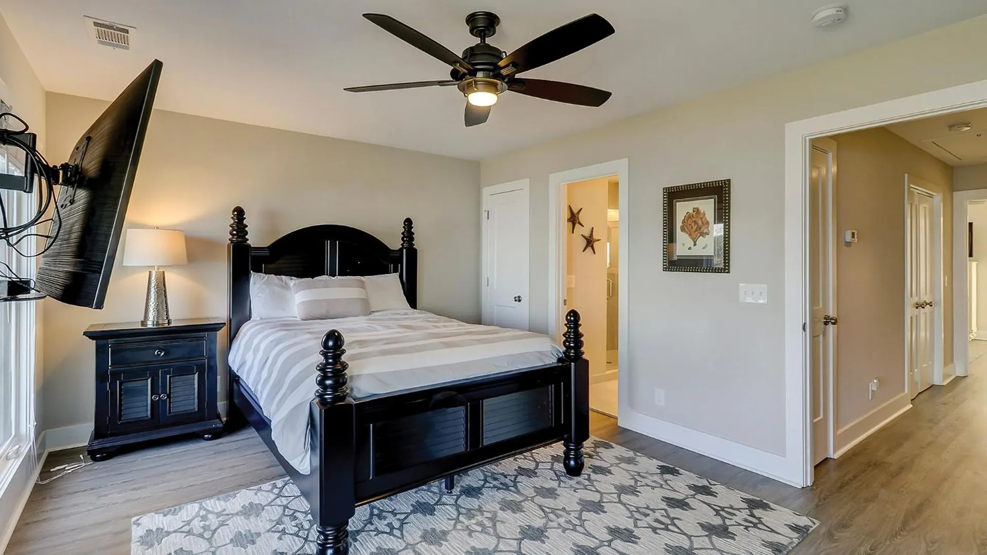 Schooner Court 740 Villa *