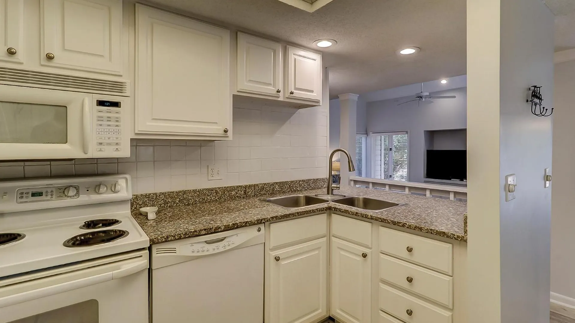 2 Bedroom