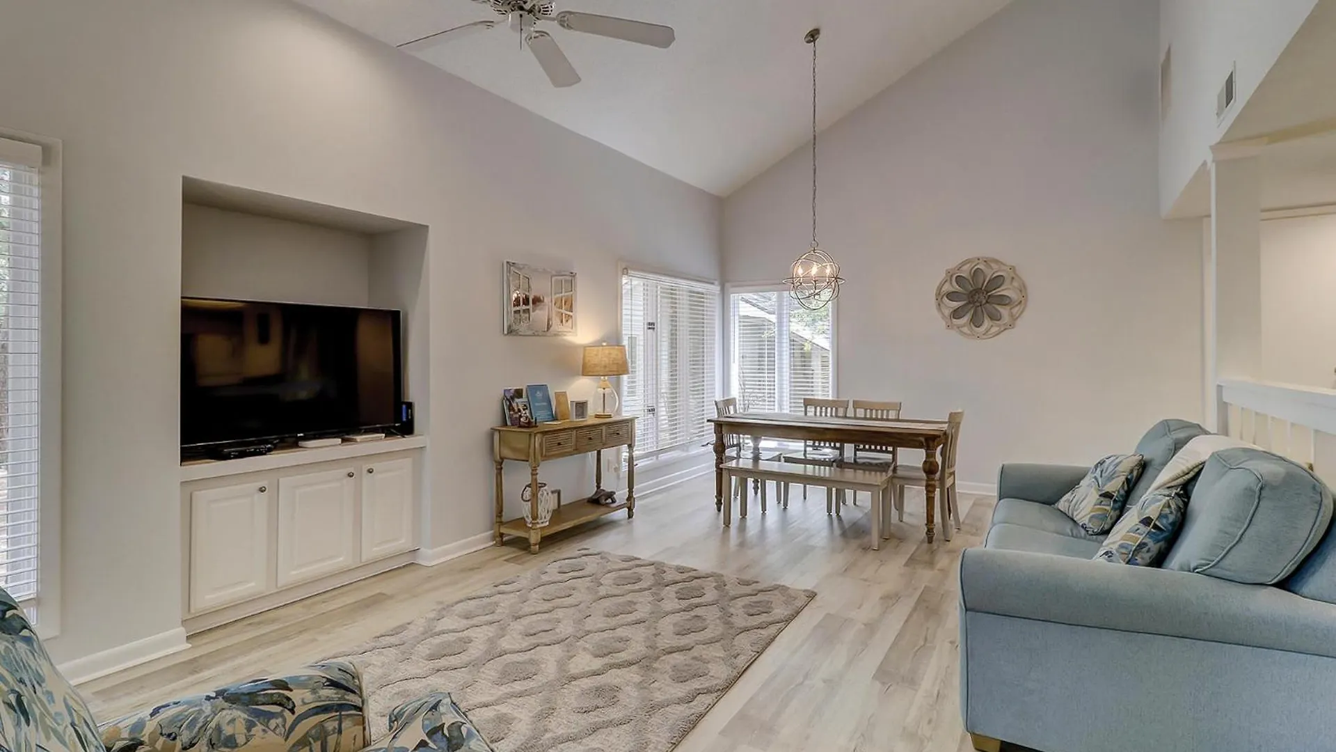2 Bedroom