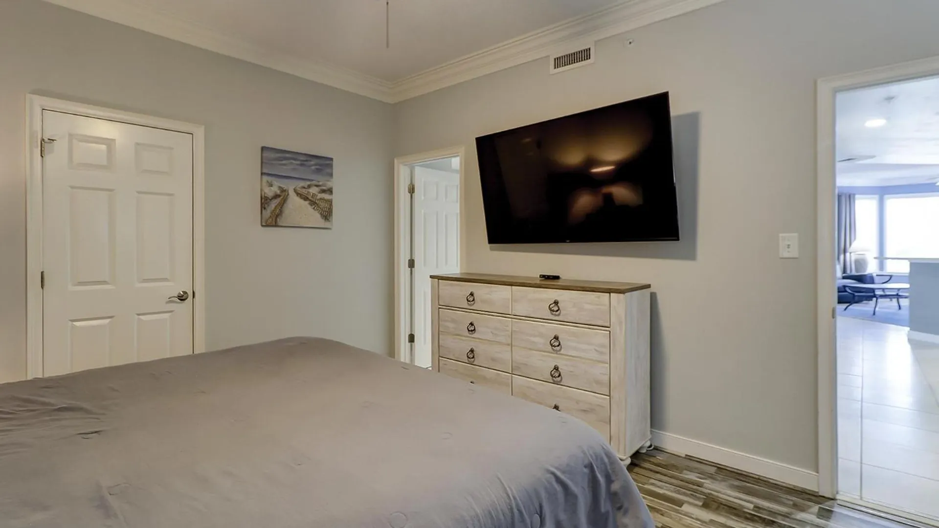 Sea Crest 2405