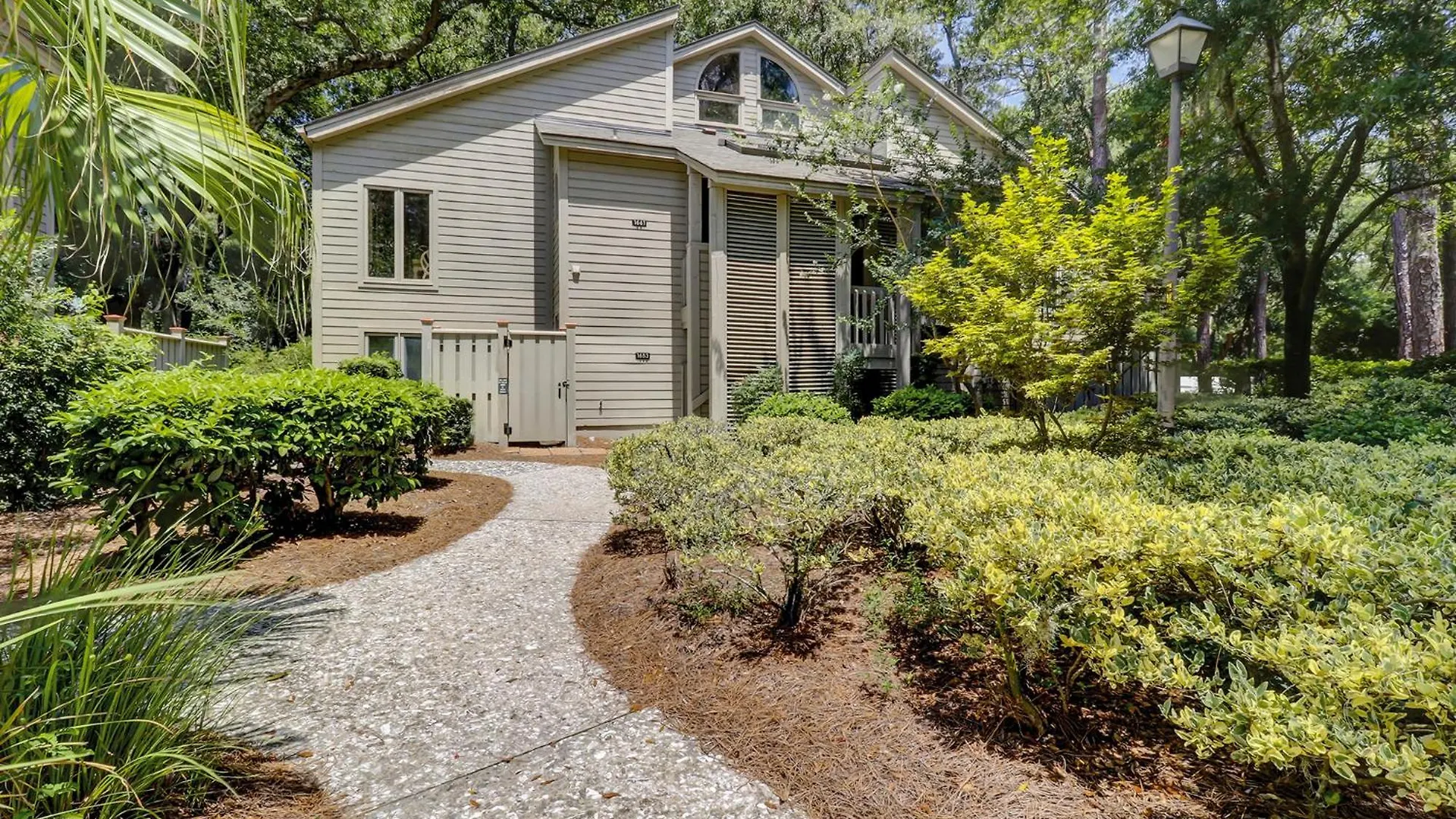 2 Bedroom