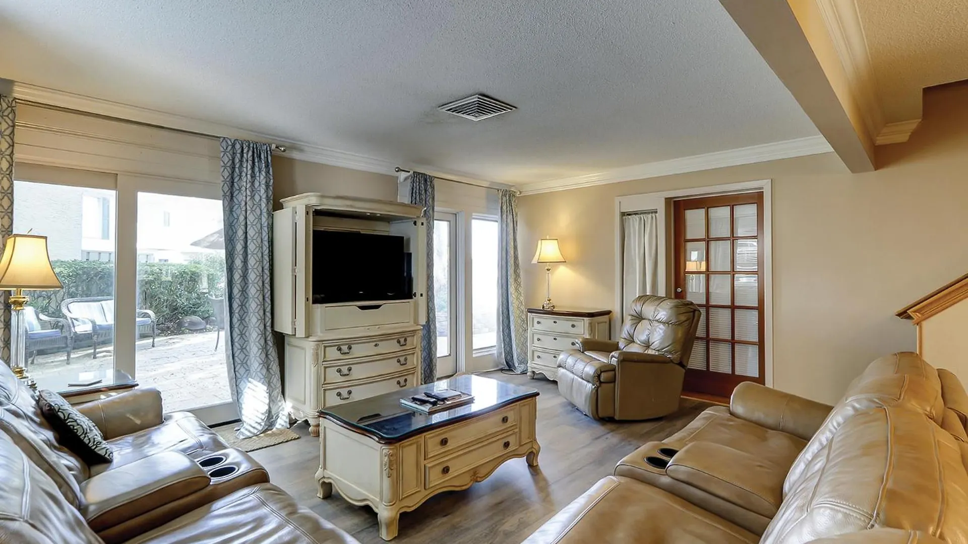 Villa Schooner Court 731