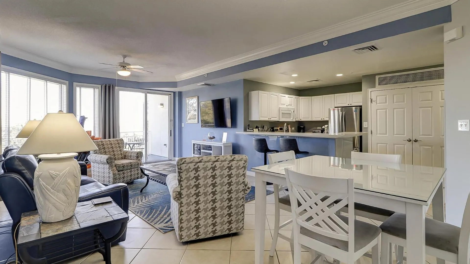 Sea Crest 2405