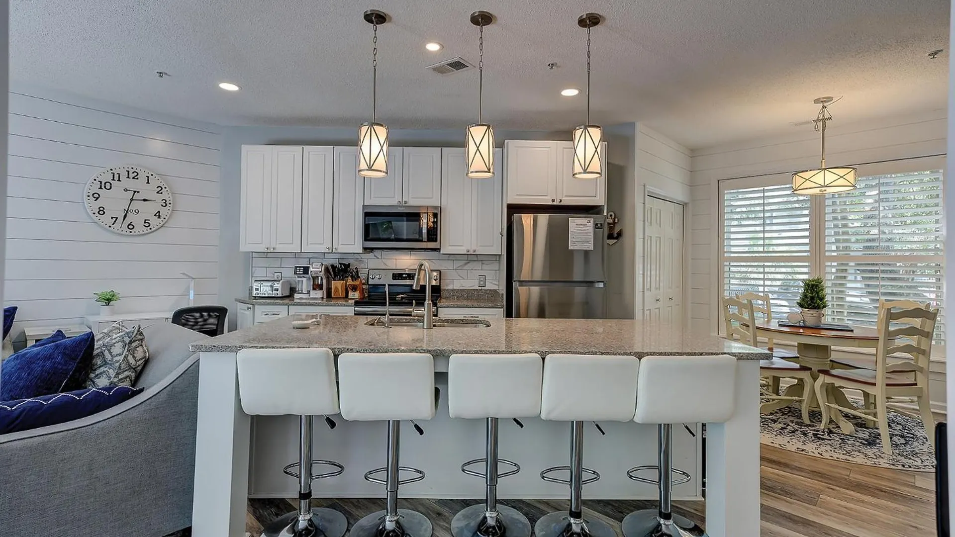 Ocean Breeze 44 Villa