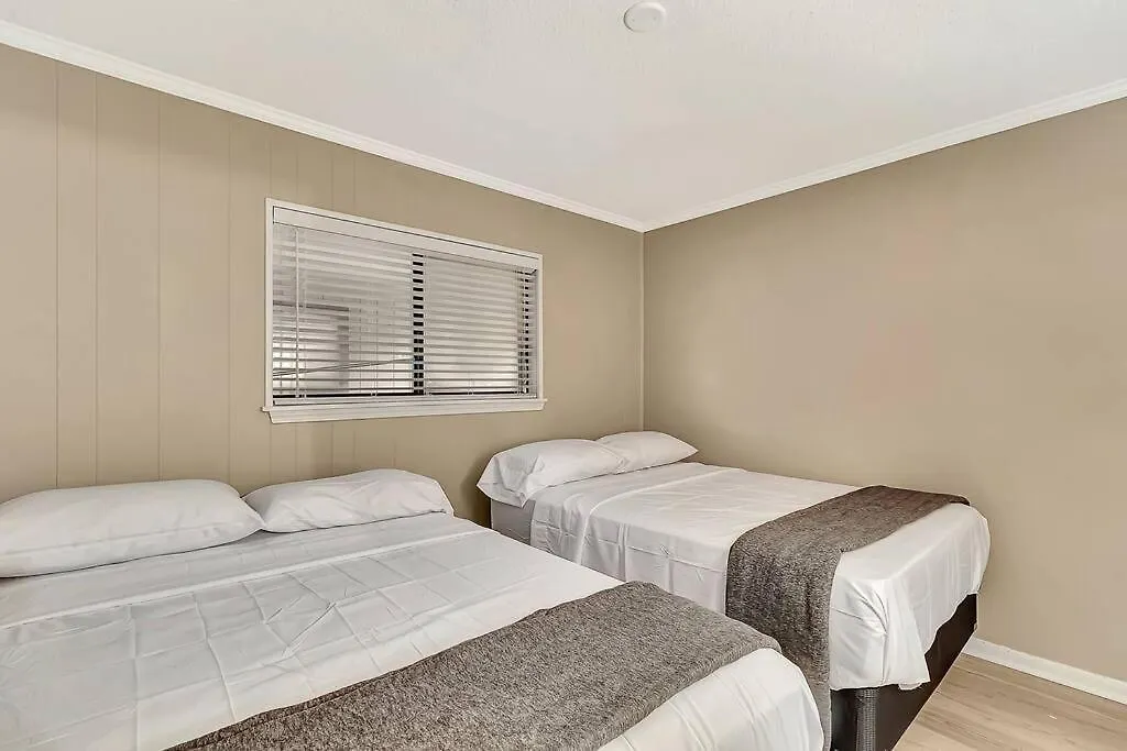 Apartamento Lover's Paradise. On The Beach. Sleeps 8. *