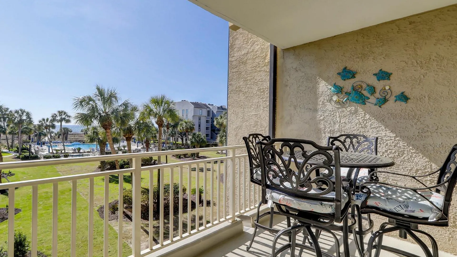 Shorewood 232 Villa