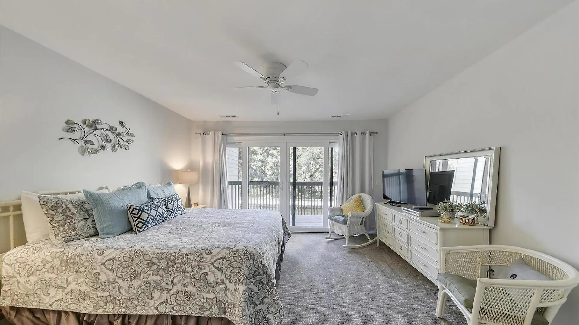 Ocean Cove 808 *