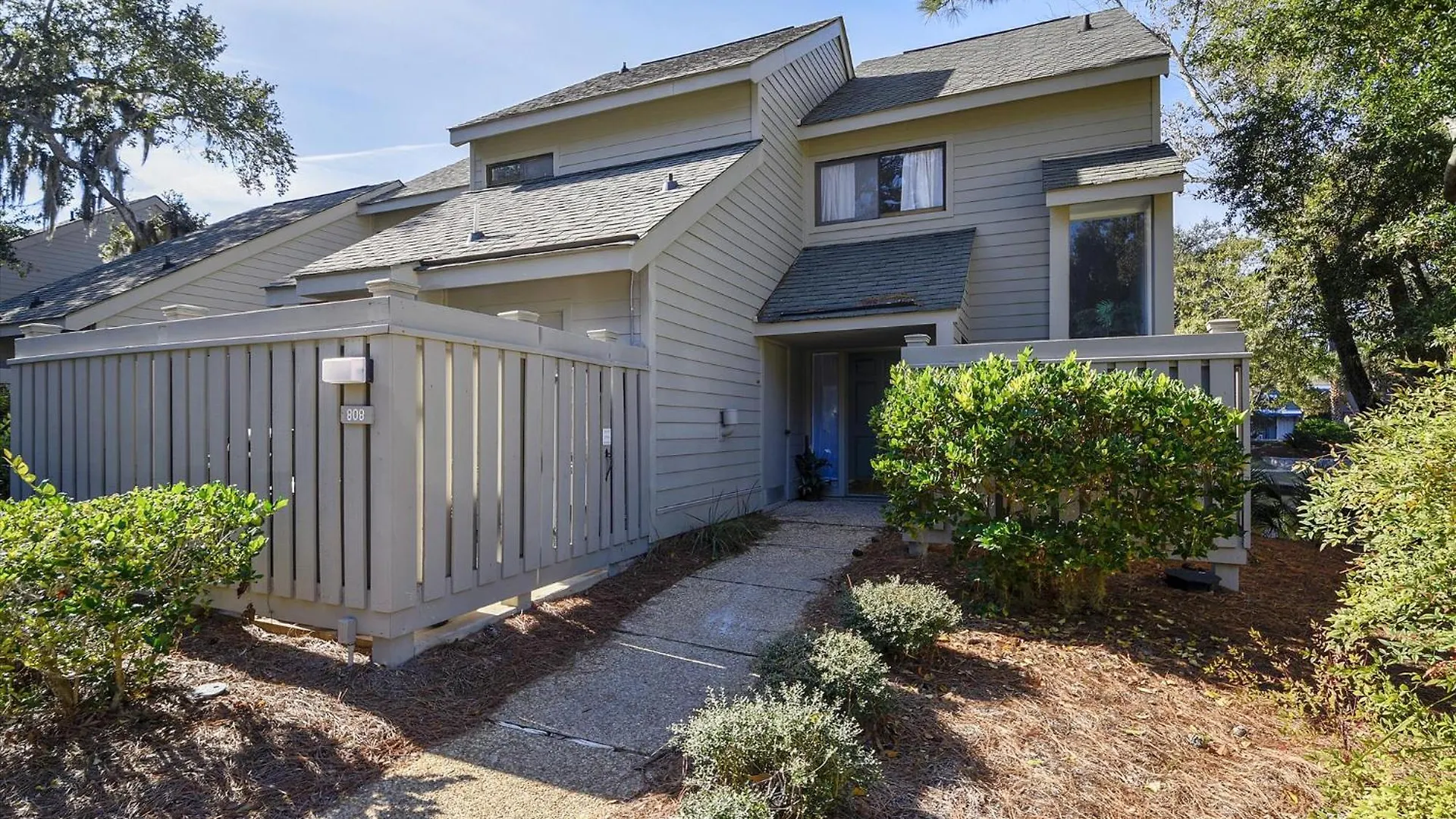 Ocean Cove 808