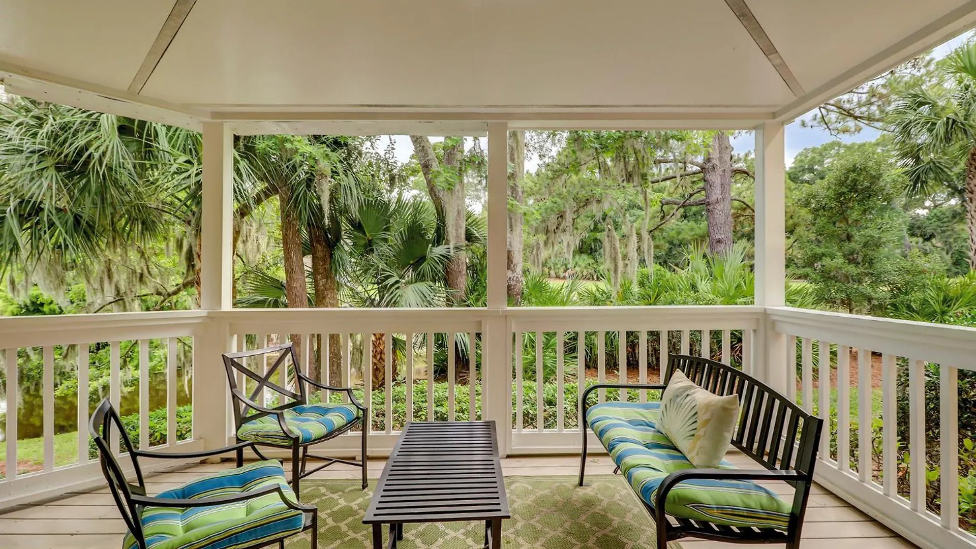 Colonnade Club 159 * Hilton Head Island