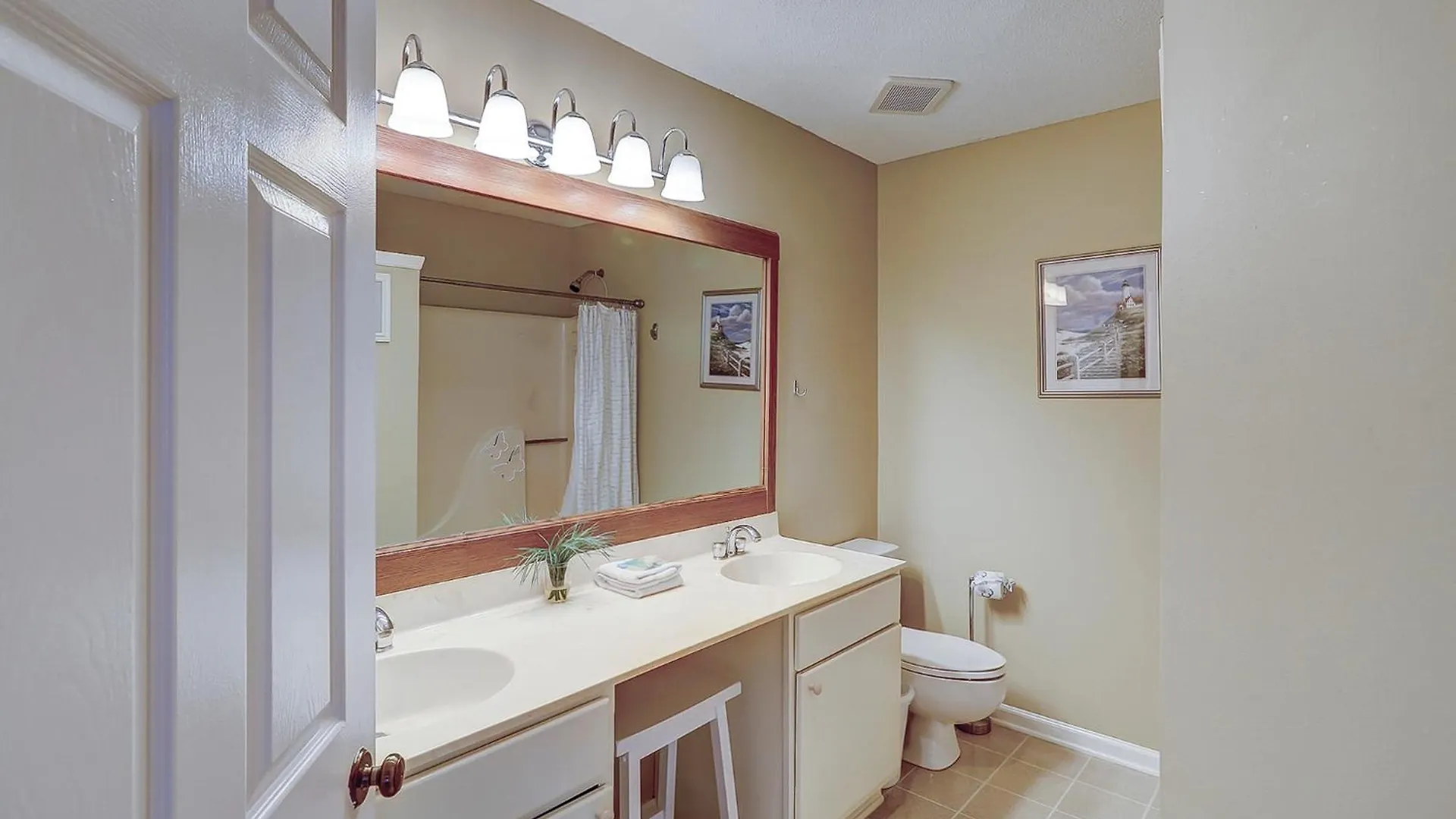 Ocean Breeze 18 Villa