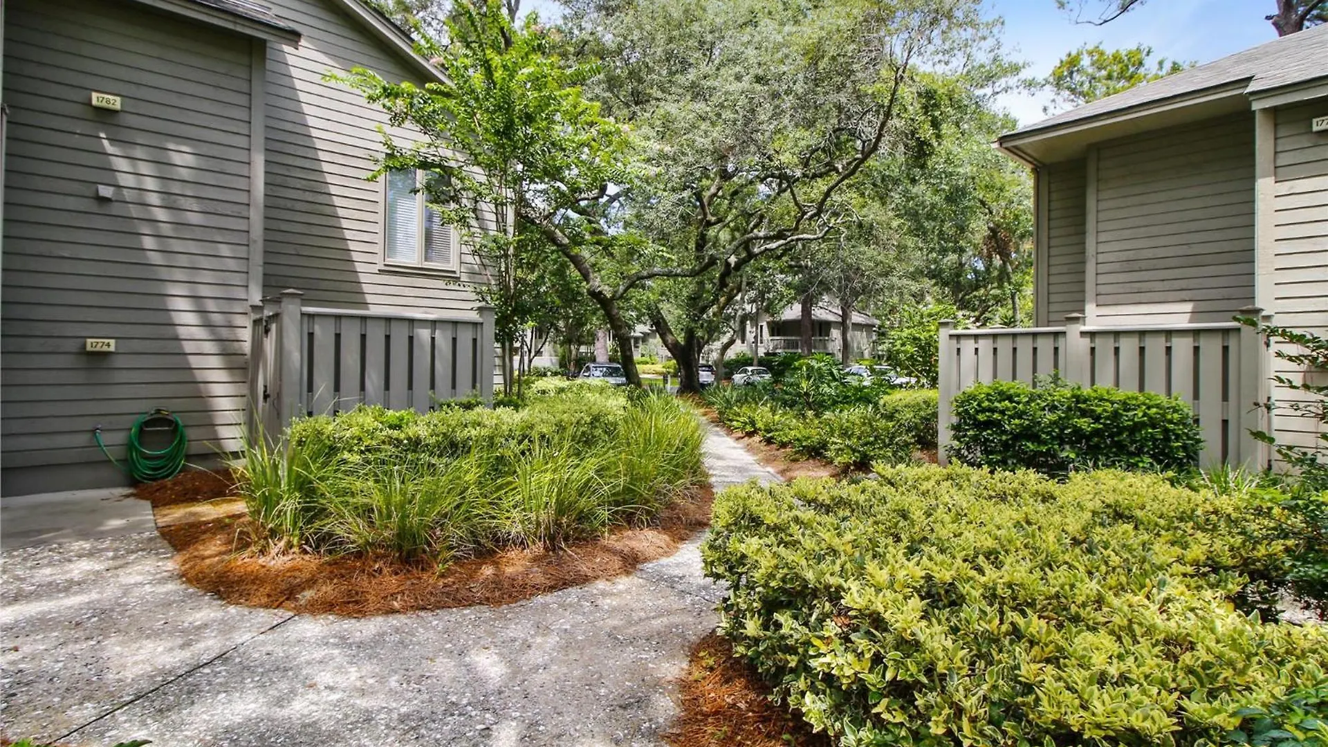 2 Bedroom
