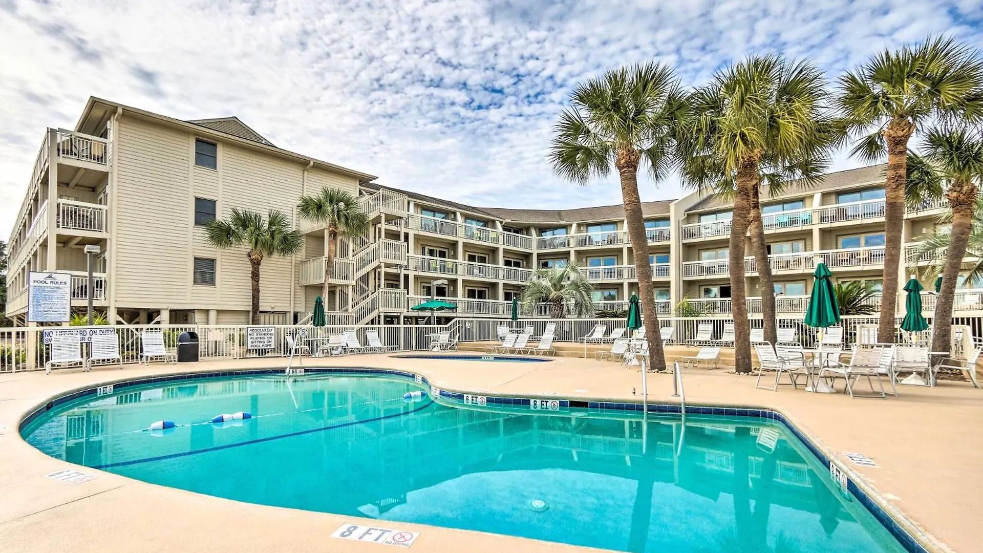 Walk To In Hilton Head! Apartment