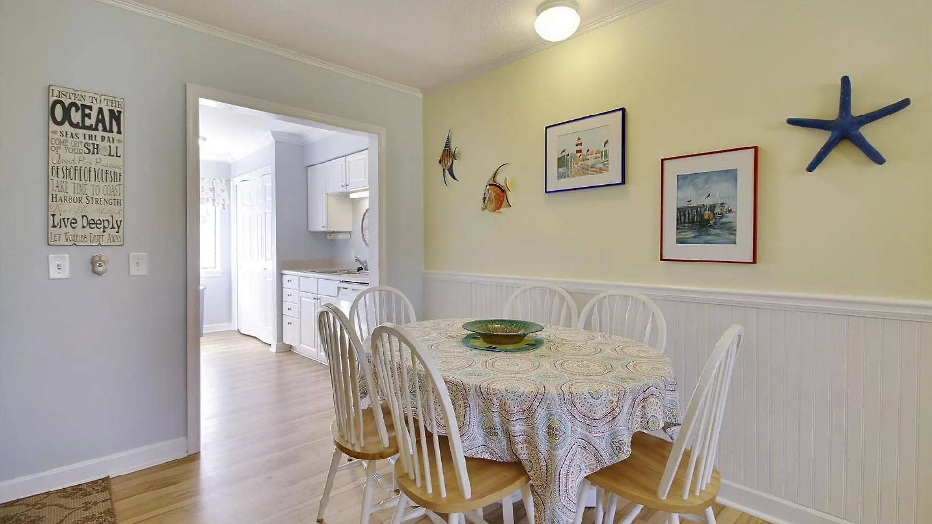 Island House 138 *