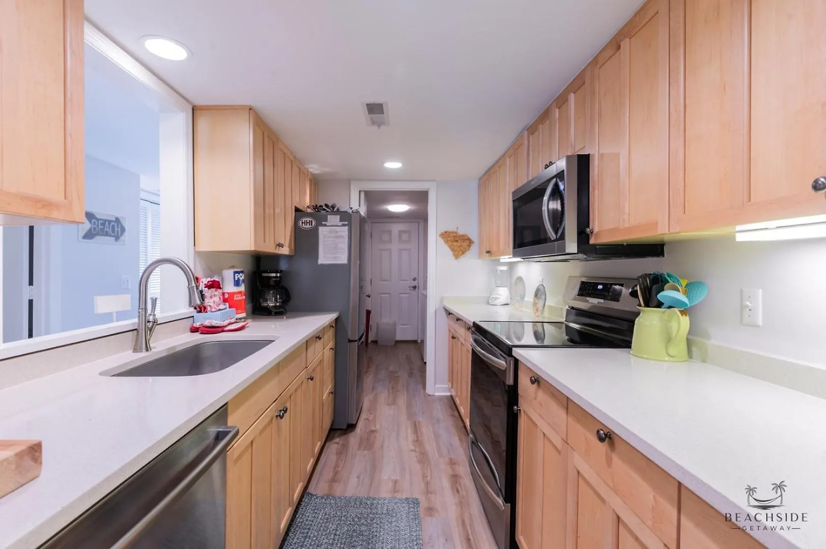 6 Sailmaster Commons *