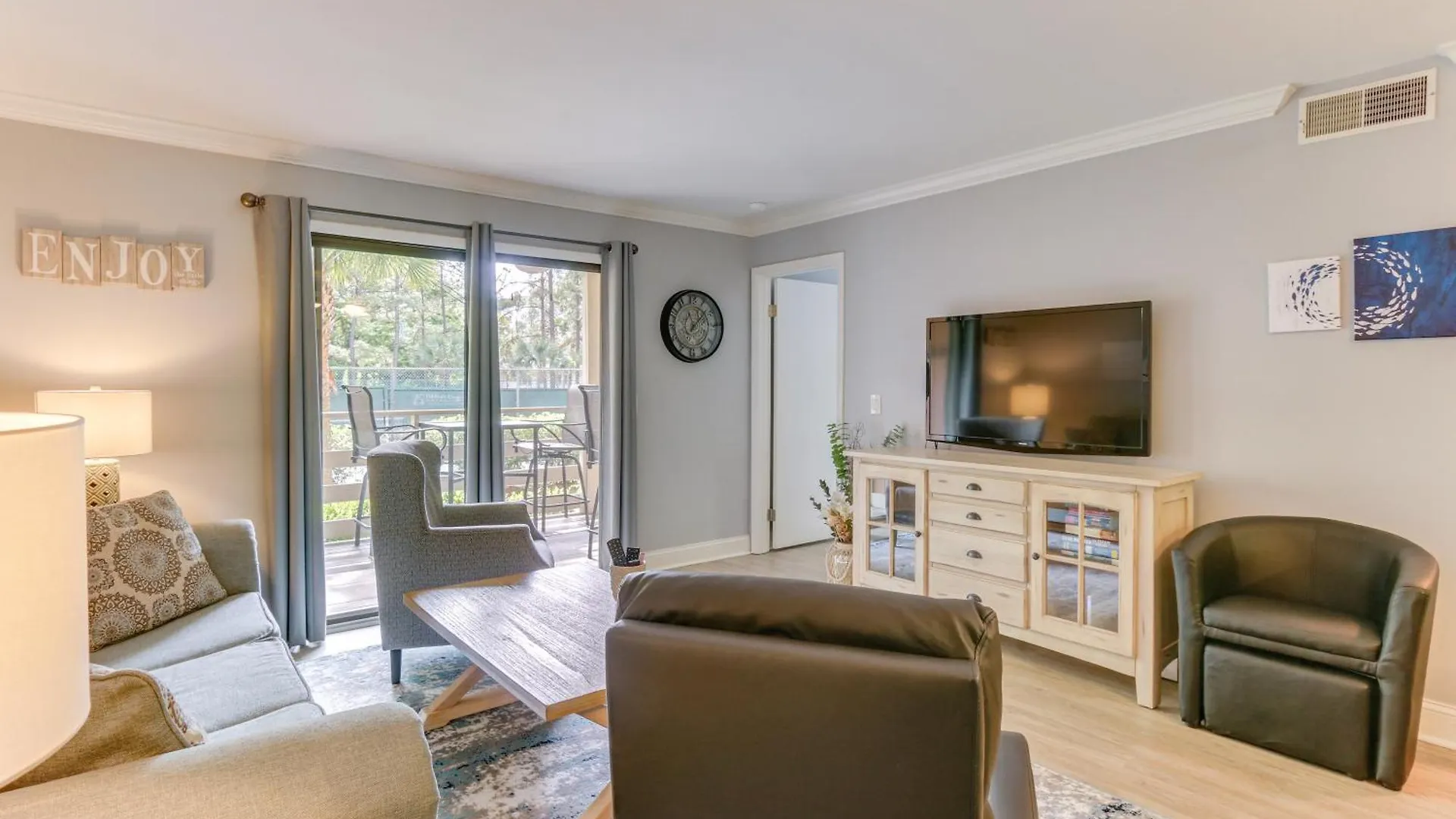 Apartment Hilton Head With Balcony, And Pool Access! *