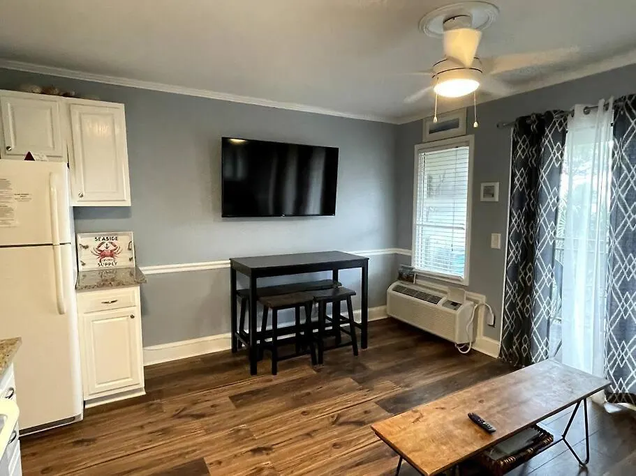 Crashin' Waves-oceanview Bikes And King Bed Apartment Hilton Head Island
