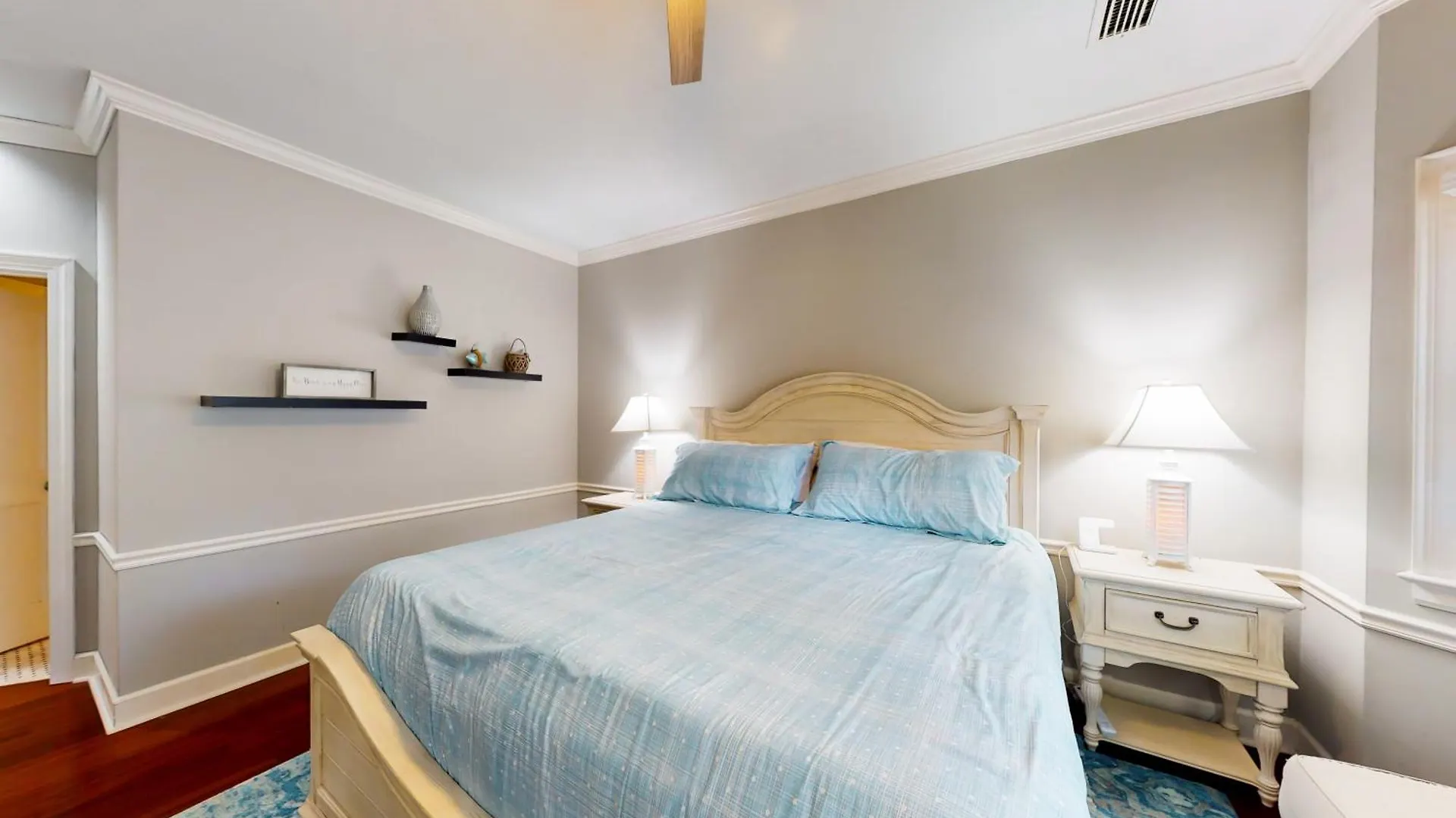 Devonshire 112 Apartment