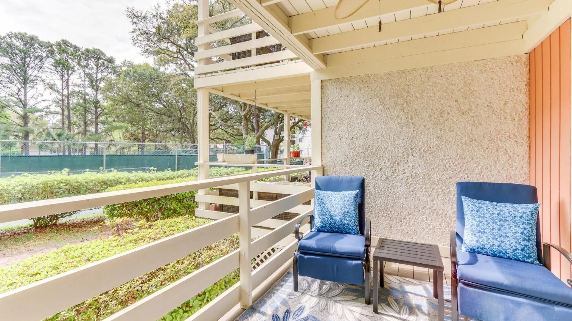 Apartment Hilton Head With Balcony, And Pool Access!